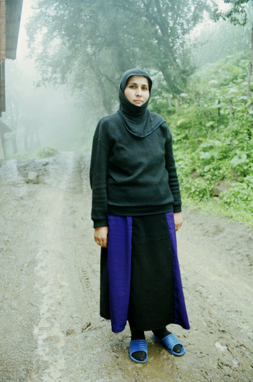 ASATIANI 01 Untitled from the series Achara 2006 70x109cm older woman