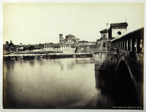 Pavia veduta dal Ticino